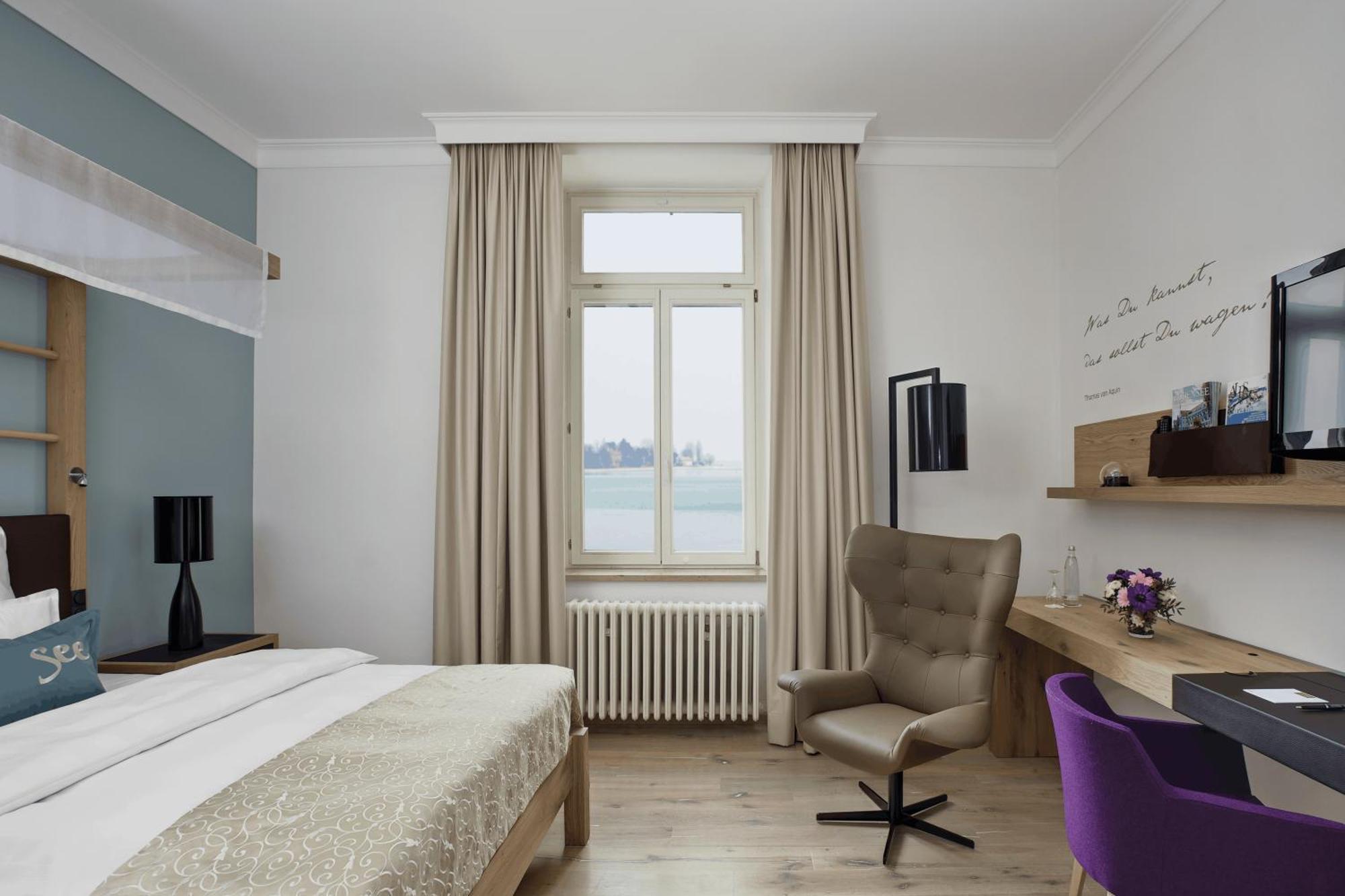 Deluxe Room Lake View